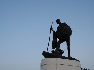 Gandhi statue in Chennai [wikimedia]