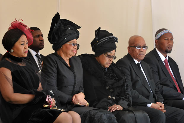 Graca Machel and Winnie Mandela at funeral [gcis]