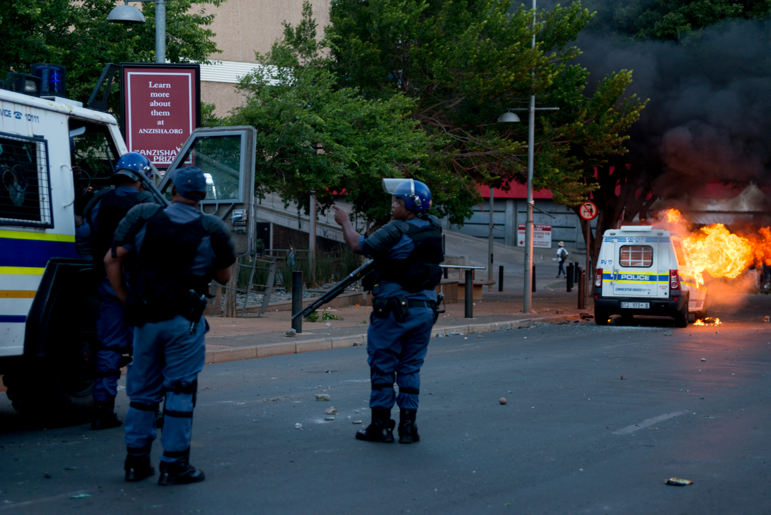 #feesmustfall protest wits Braamfontein police 2