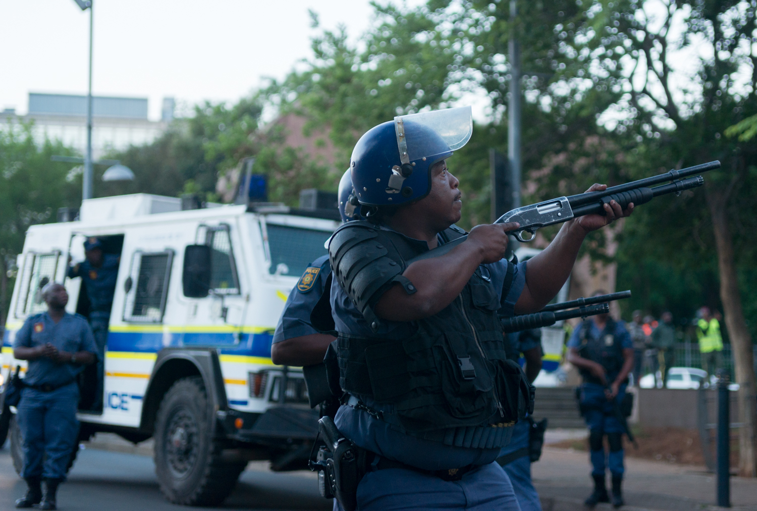 #feesmustfall protest wits Braamfontein police 4